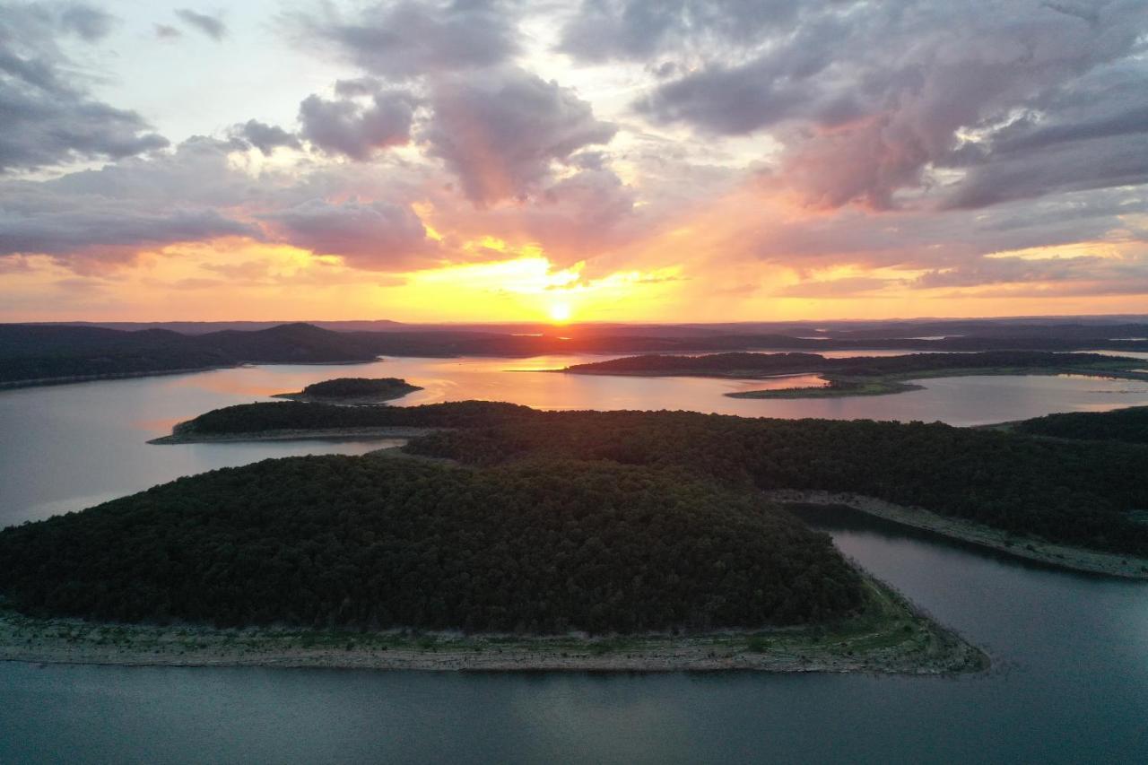 Lake River Lodge Bull Shoals Buitenkant foto